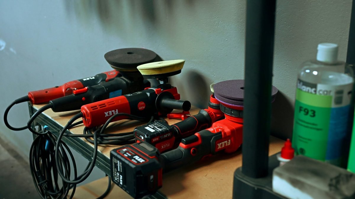Professional detailing machines and products