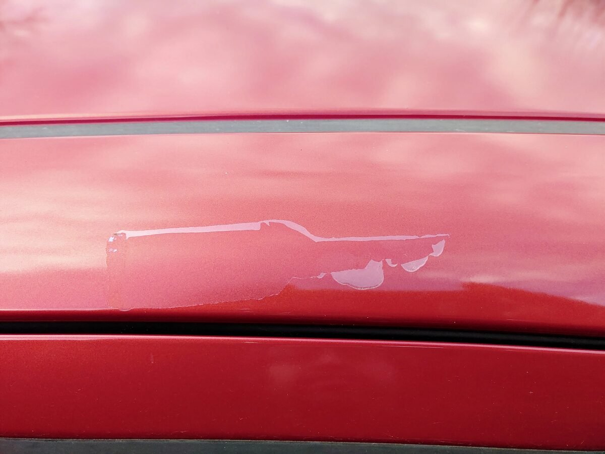 Clear coat peeling and flaking on car paint