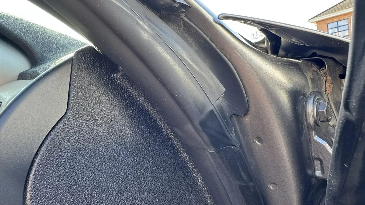 Hardened cracking car door rubber seal