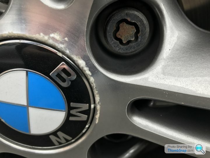 Corrosion and lacquer peeling on alloy wheel